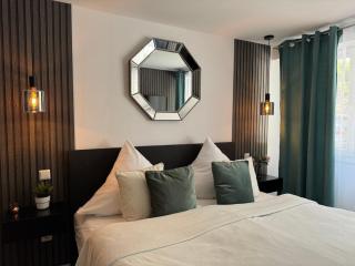 Prime Host Sophie Apartments - 2