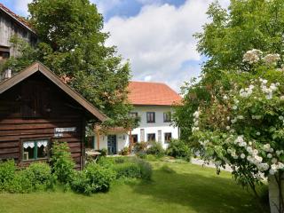 Former farmhouse with garden - 6